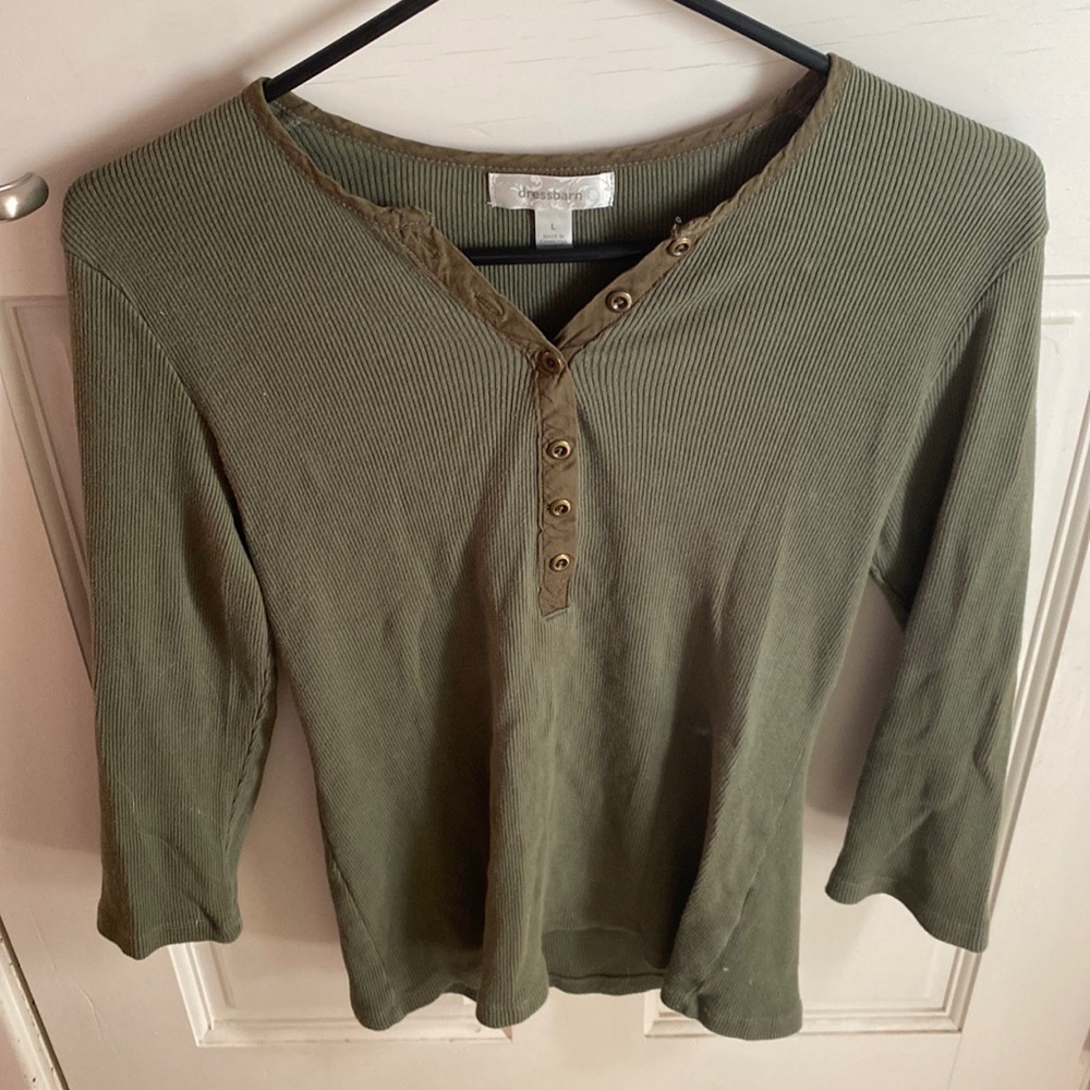 Longsleeve Green Button-up Tee